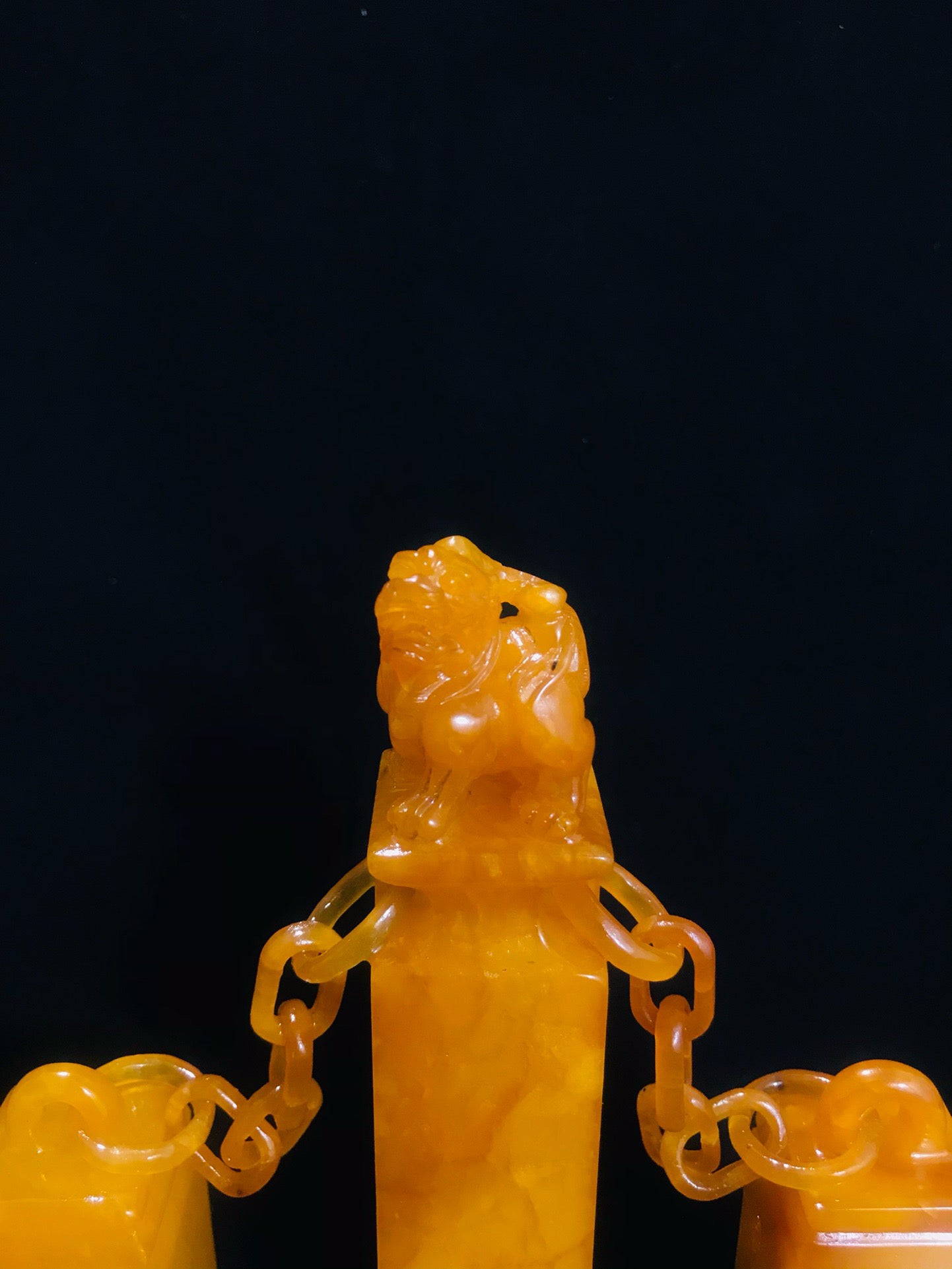 Chinese antique Shoushan Tian Huangshi three chain seal ornament
