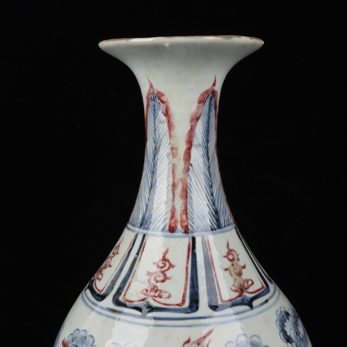 Blue and white glazed jade pot with red phoenix pattern and spring vase