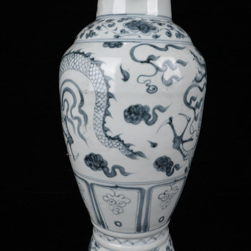 Yuan Dynasty Blue and White Cloud Dragon Pattern Elephant Ear Vase