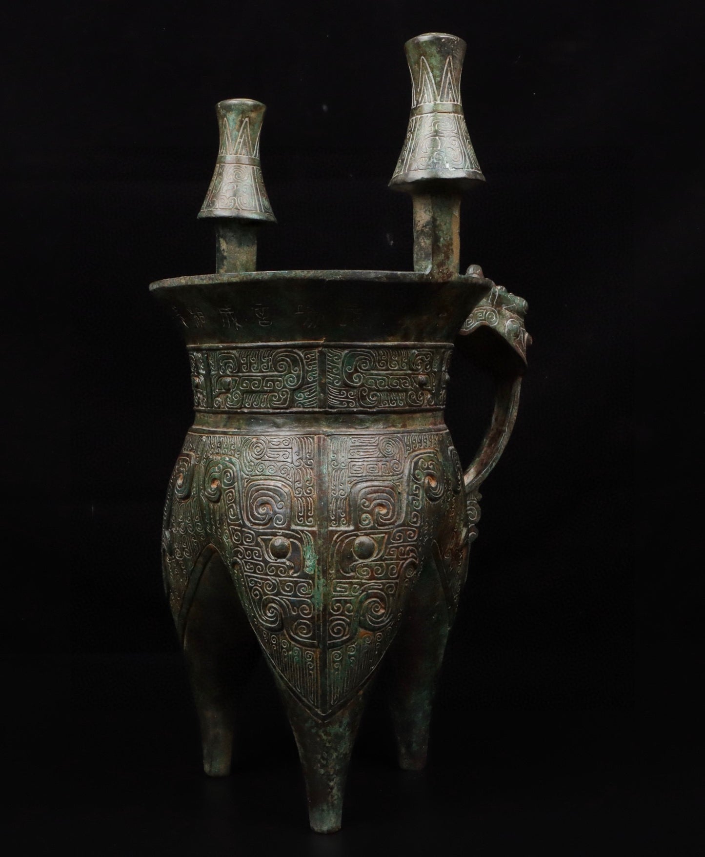 Chinese antique bronze beast faced bronze vessel