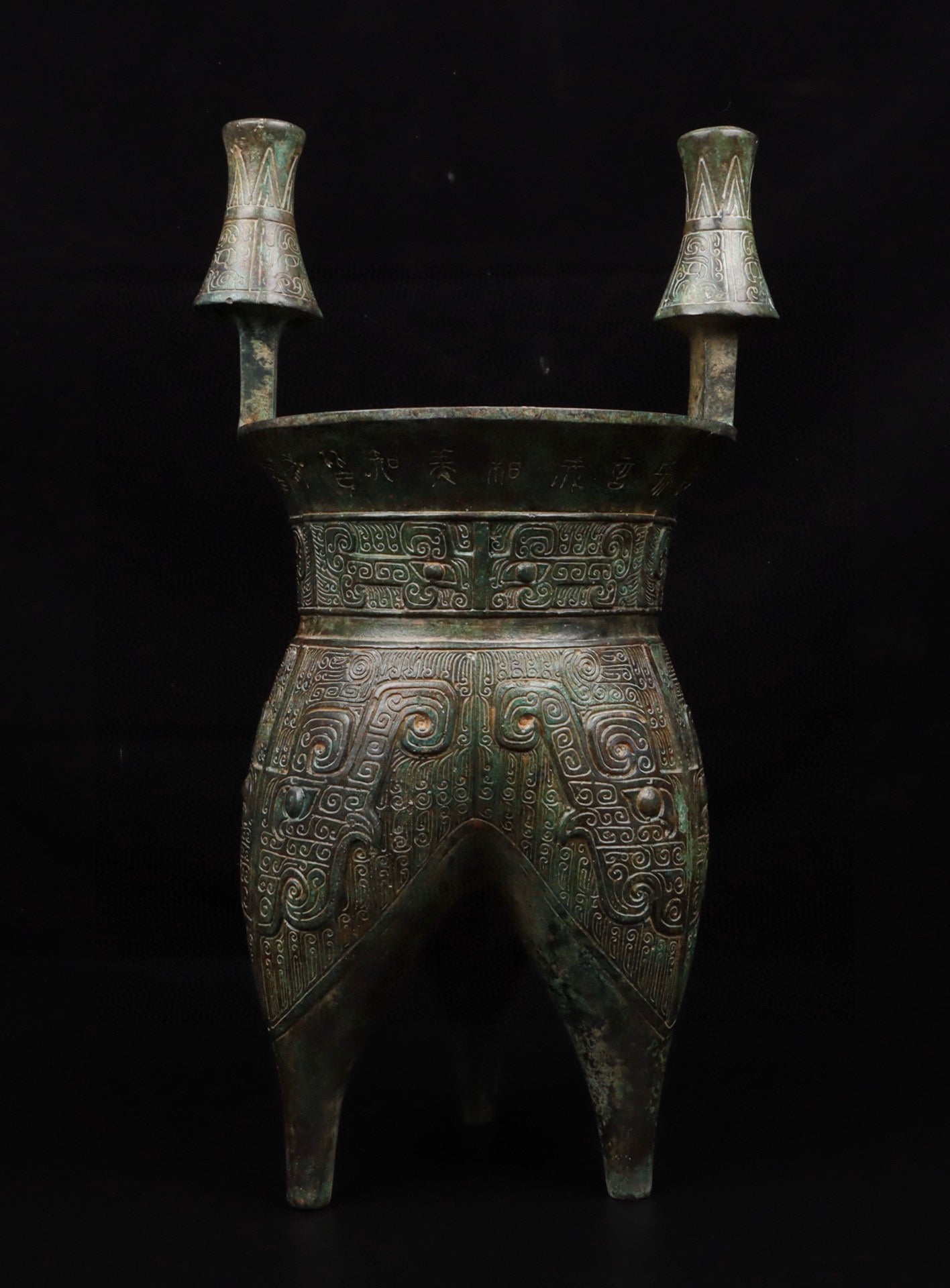 Chinese antique bronze beast faced bronze vessel