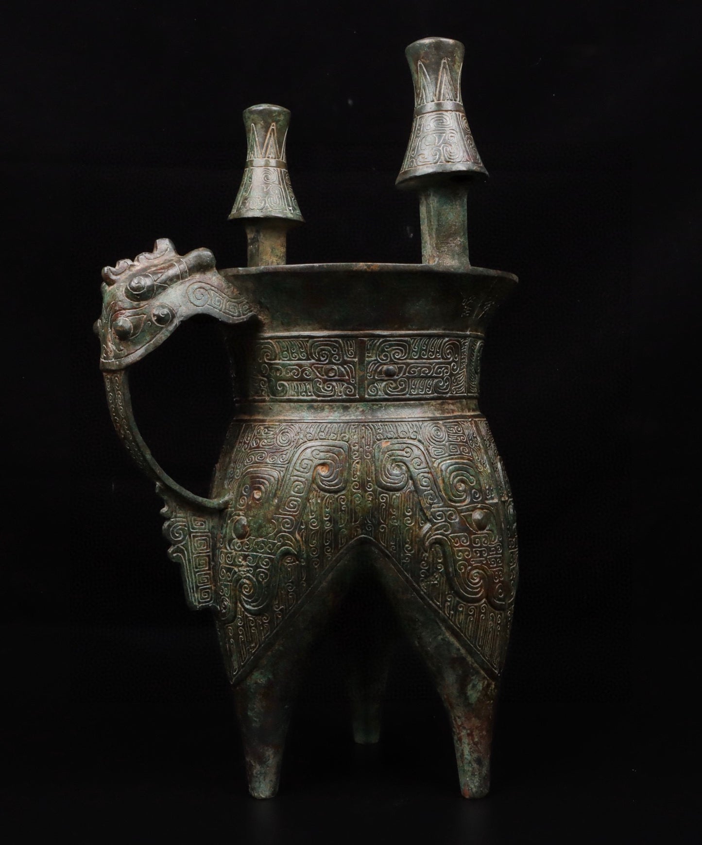 Chinese antique bronze beast faced bronze vessel