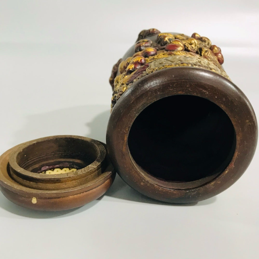 Chinese antique lacquer carved old gourd and cricket jar