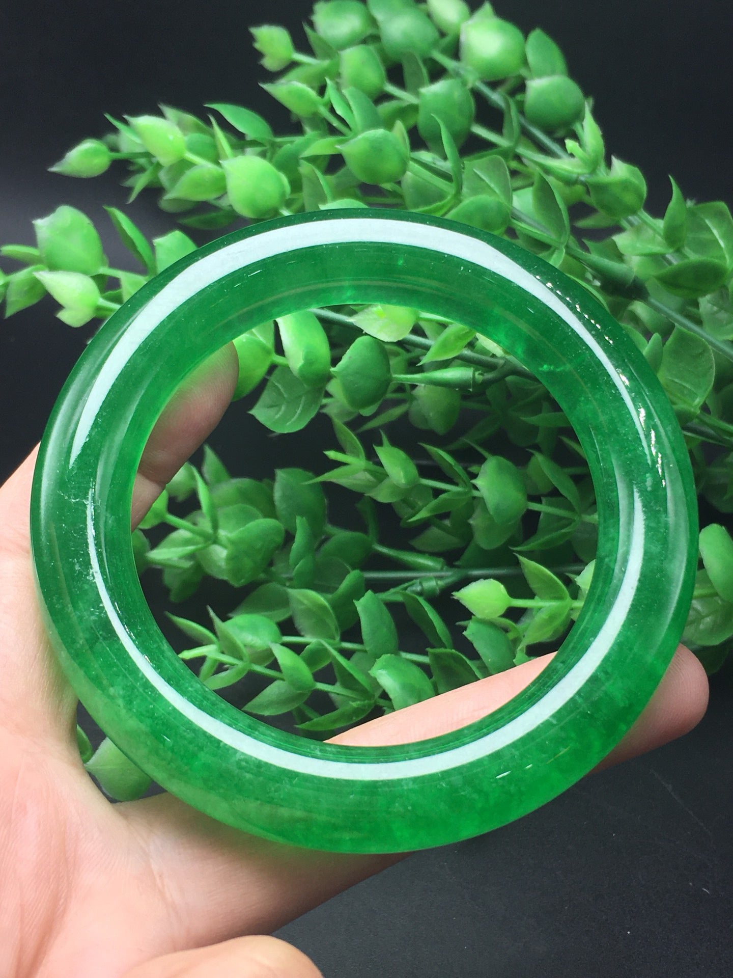 Ice green jade round bracelet