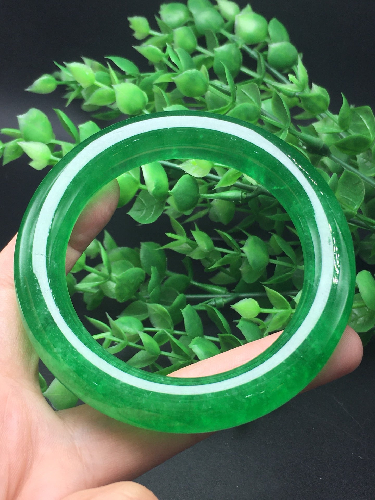 Ice green jade round bracelet