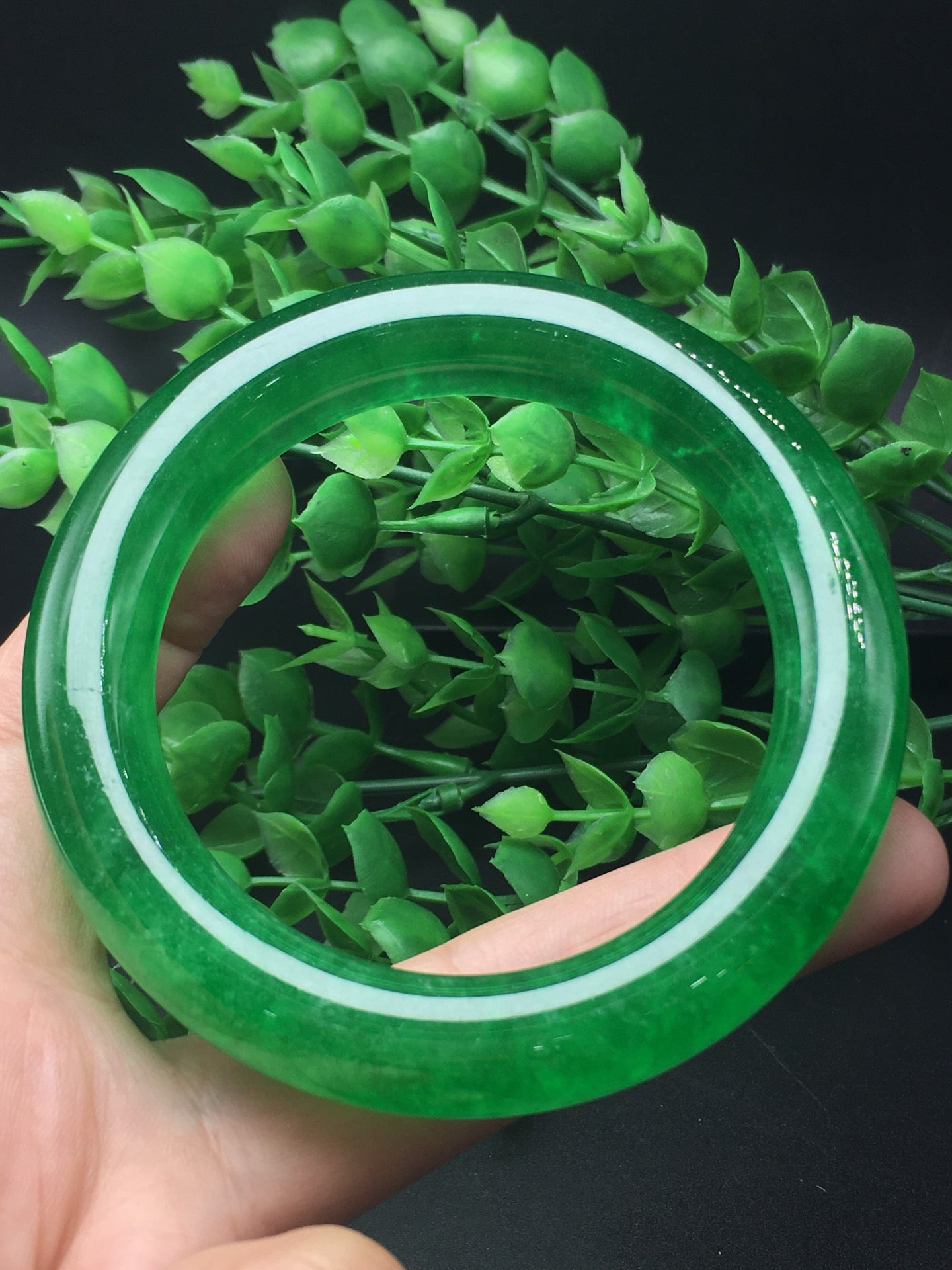Ice green jade round bracelet