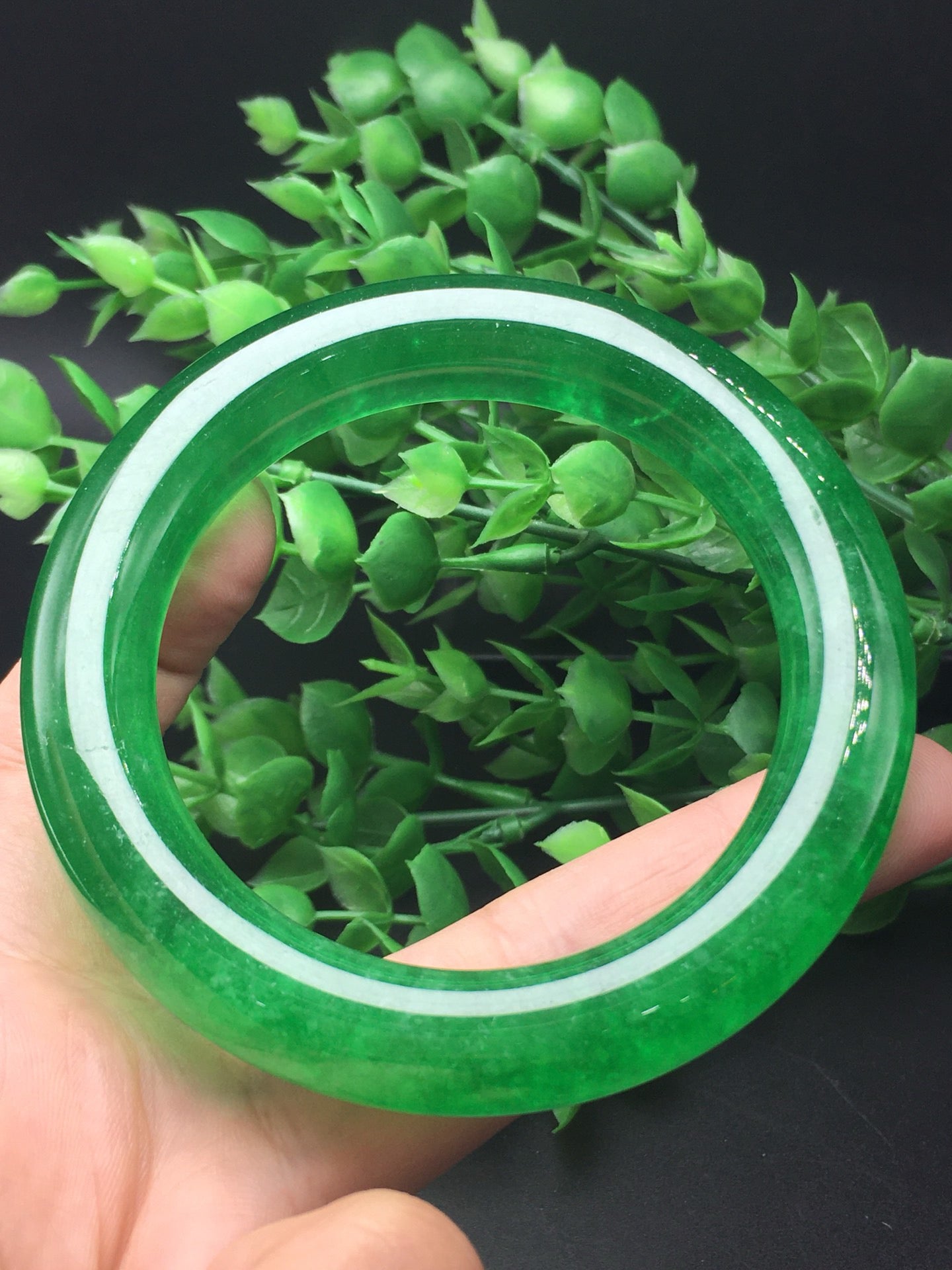 Ice green jade round bracelet