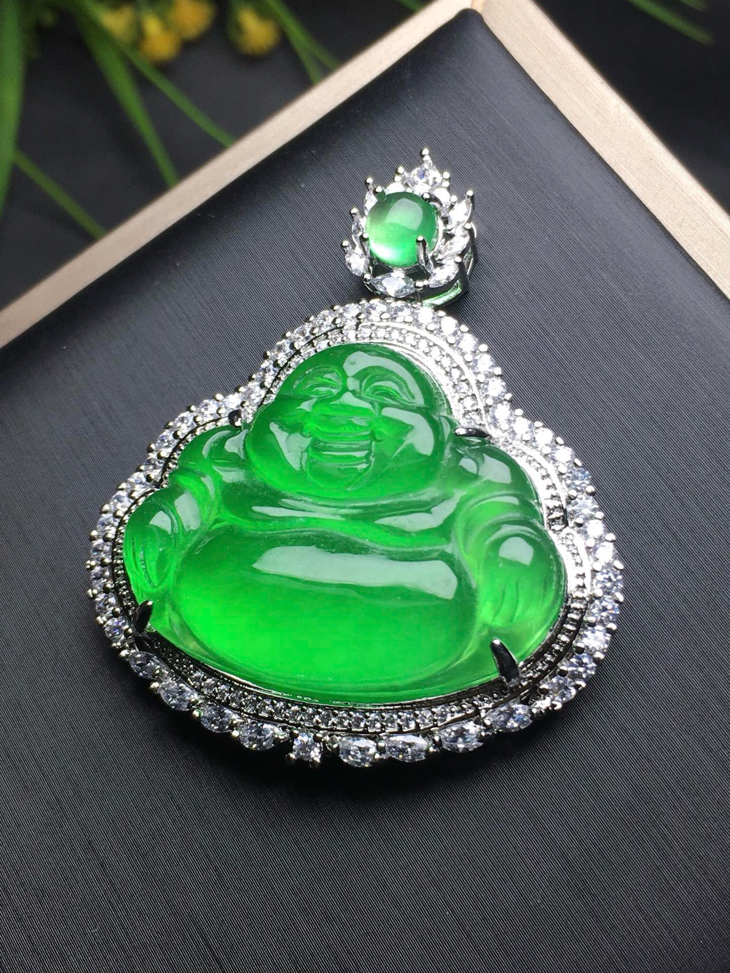 Ice green back cover inlaid with Buddha statue