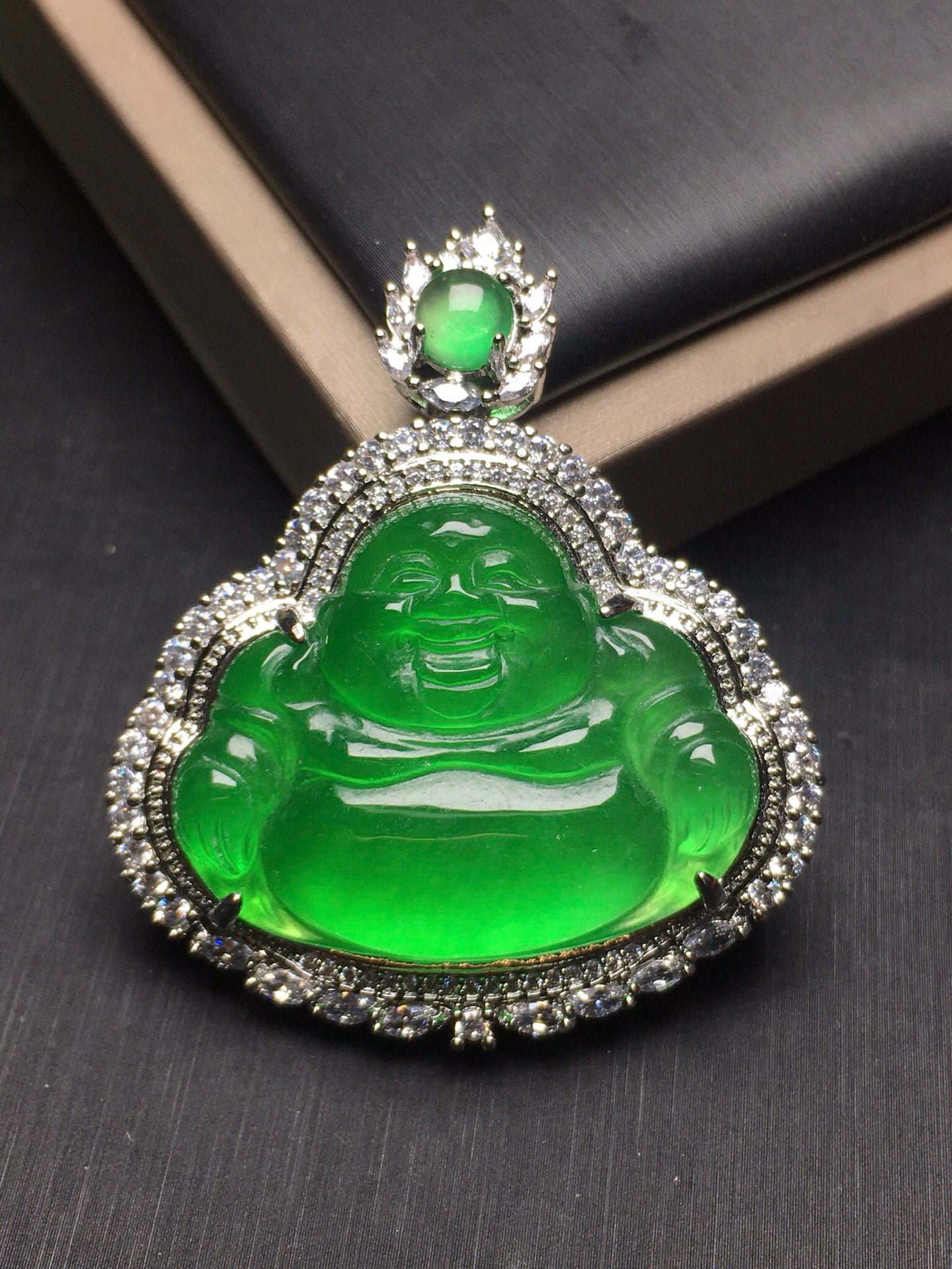 Ice green back cover inlaid with Buddha statue