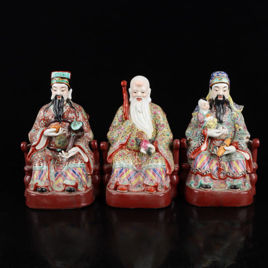 A set of pink Samsung