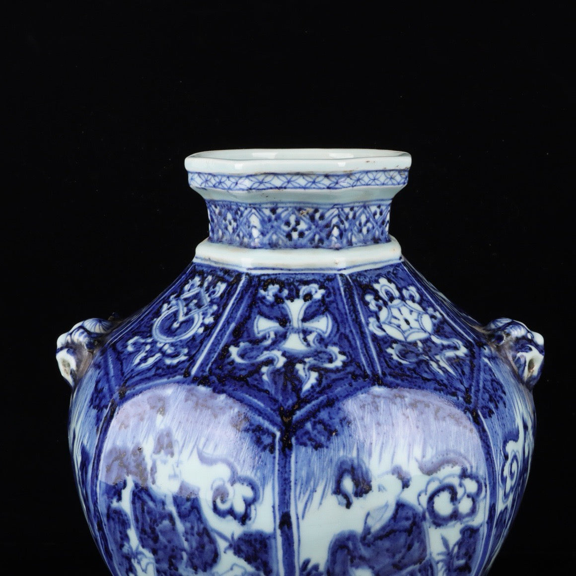 Blue and white character stories, patterned beast ear jar