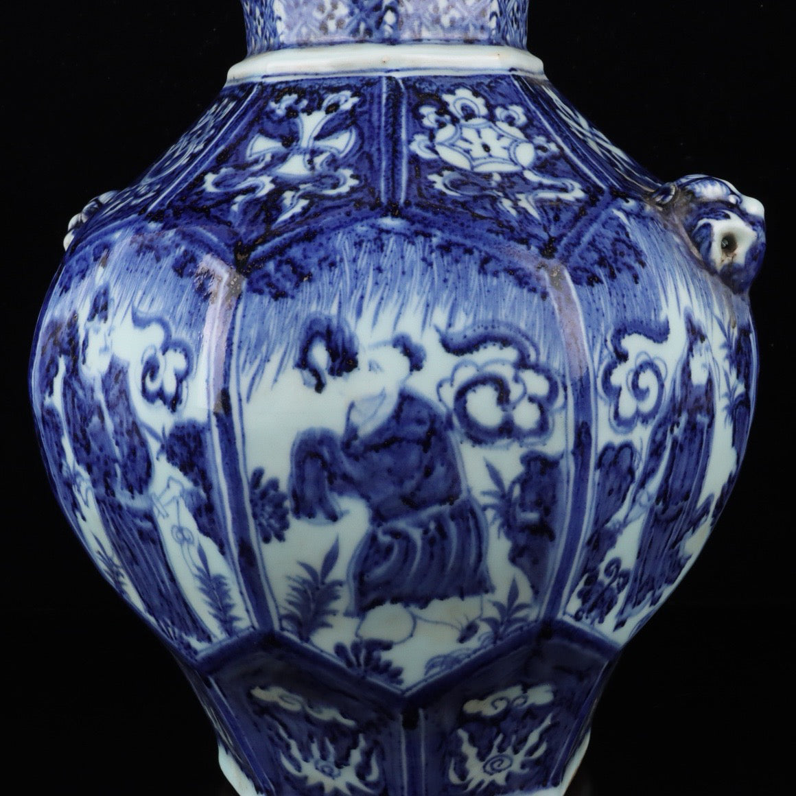 Blue and white character stories, patterned beast ear jar
