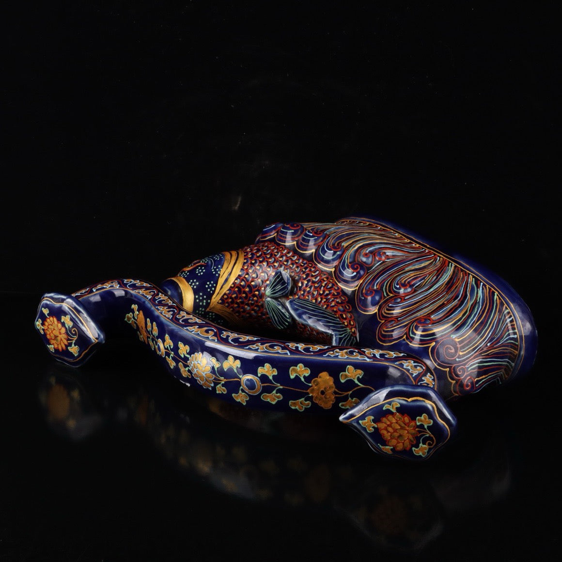 Ji Blue Glazed Gold Fish Pattern Ruyi Zun