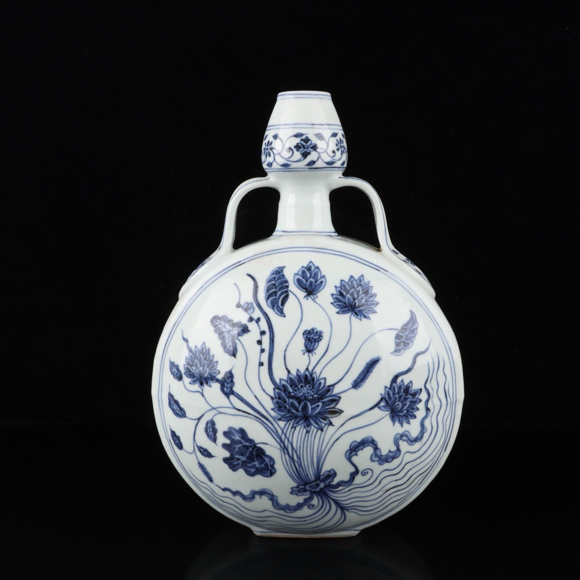 Blue and white flower patterned double ear moon hugging vase