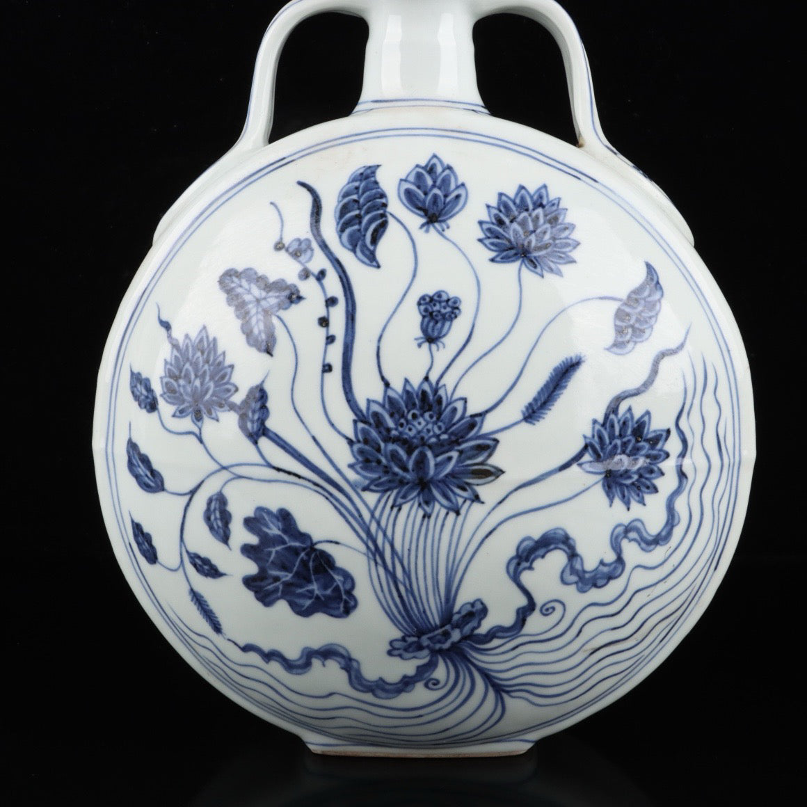 Blue and white flower patterned double ear moon hugging vase