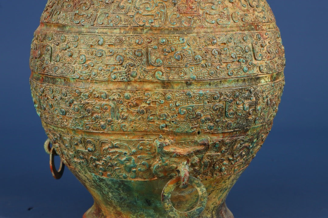 Chinese antique bronze chain bottle