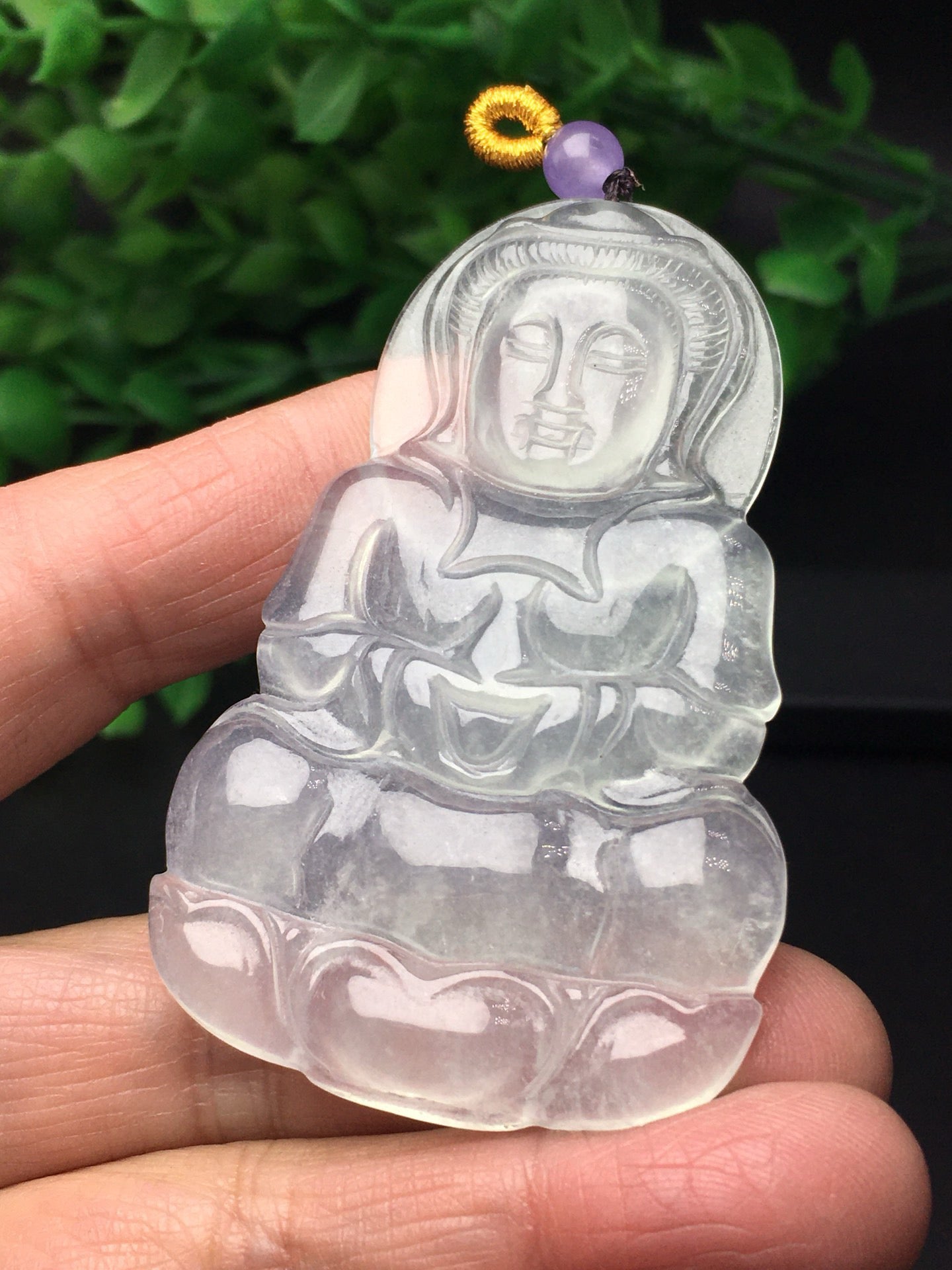 Chinese Antique White Ice Guanyin