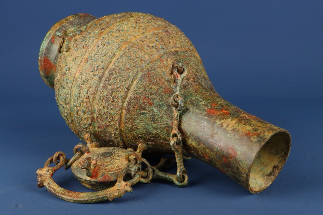 Chinese antique bronze chain bottle