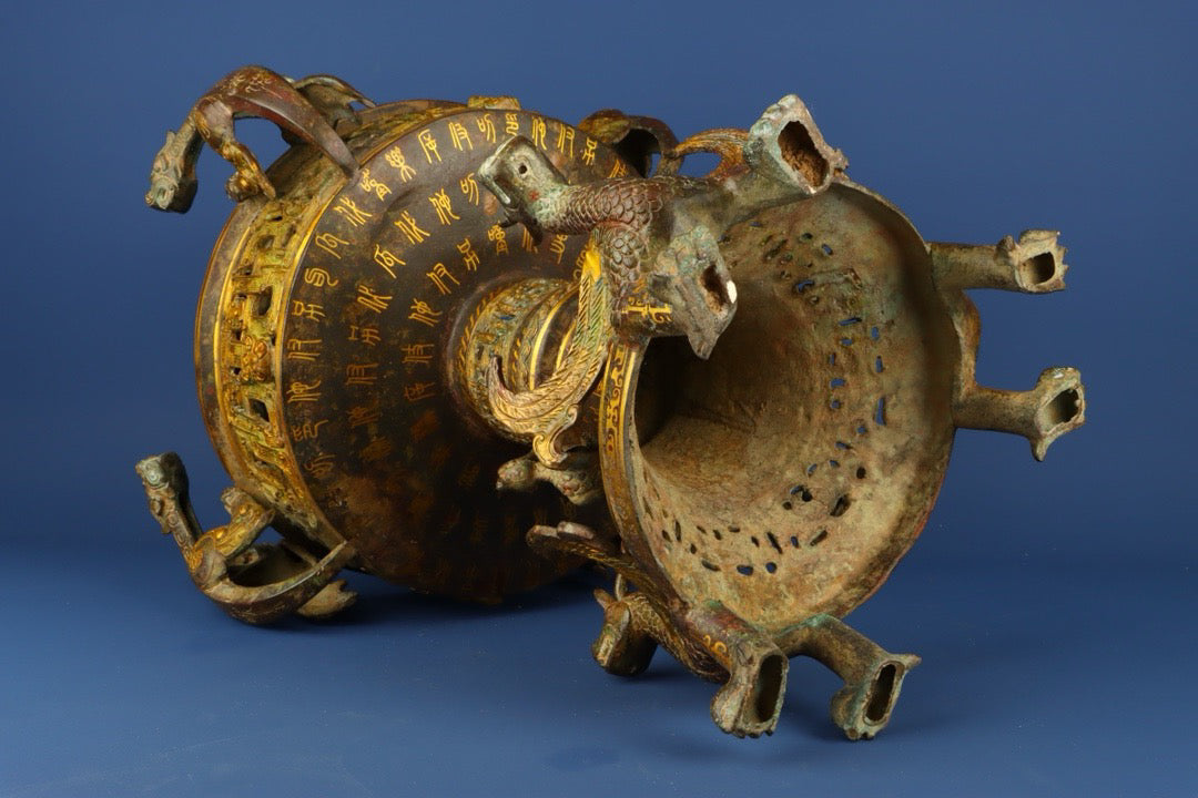 Chinese antique bronze pan dragon smoking furnace