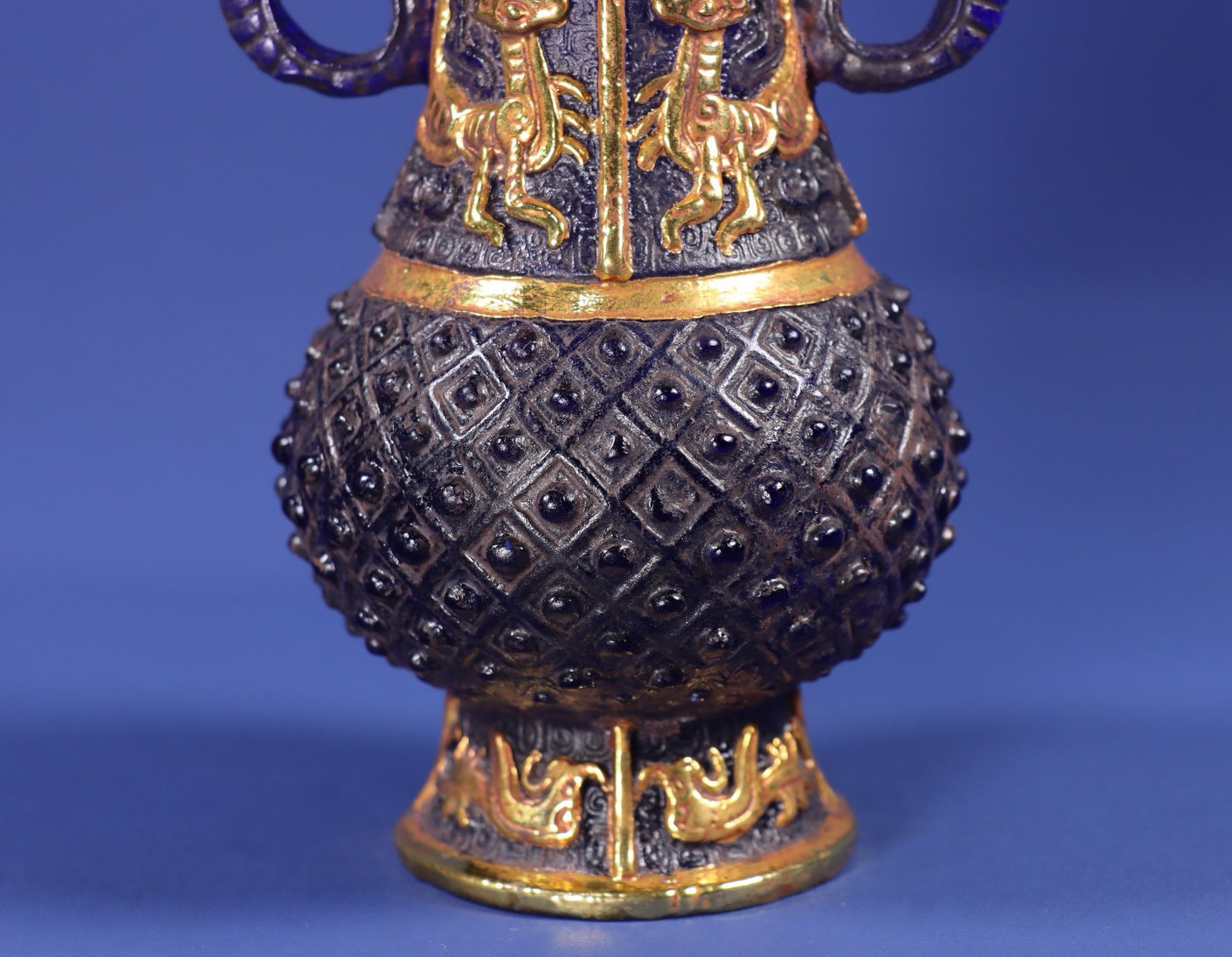Chinese Antique Old Glass Wrapped Gold Double Ear Bottle