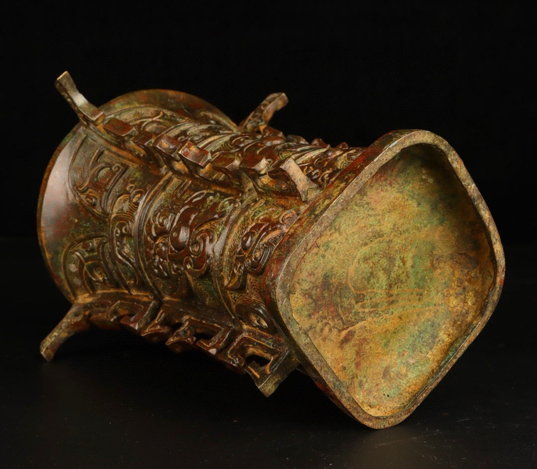 Chinese Antique Bronze Round Zun