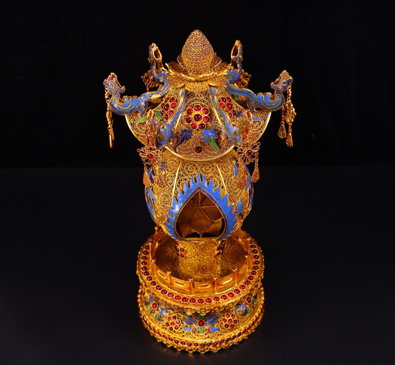 Chinese antique handmade filigree gold-plated gemstone tower ornaments