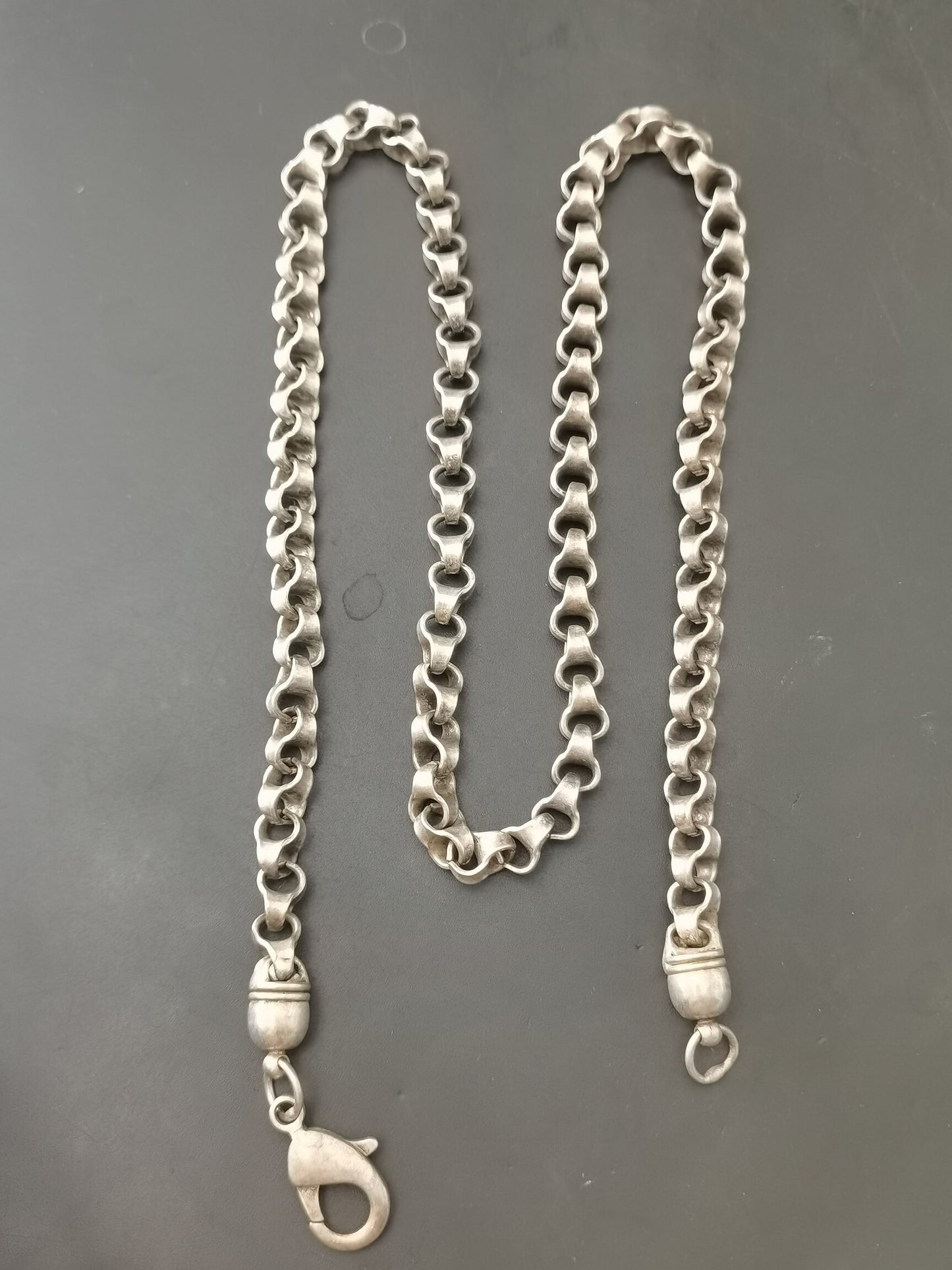 A Chinese antique silver necklace