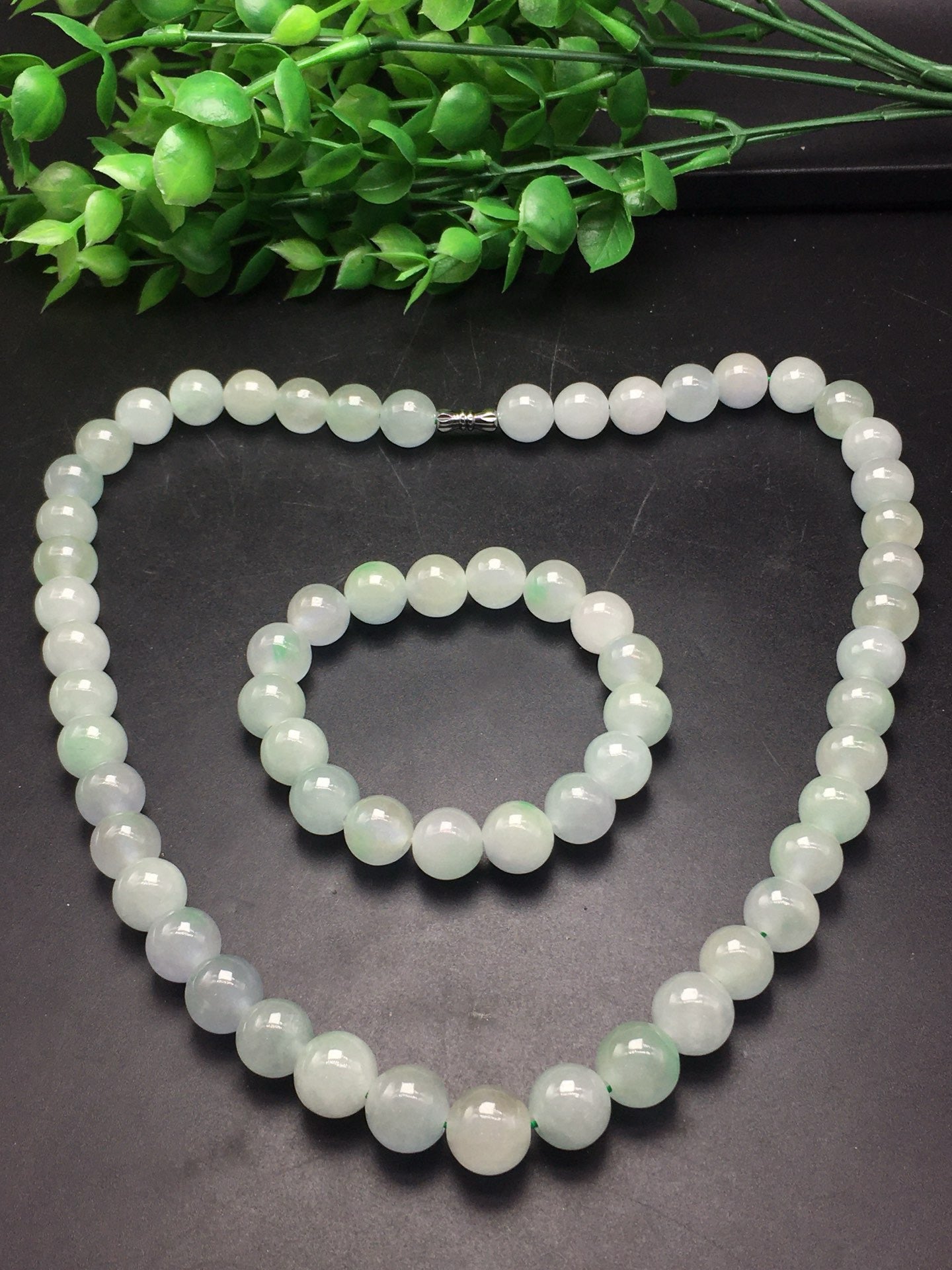 Ice type round bead jade necklace bracelet two-piece set