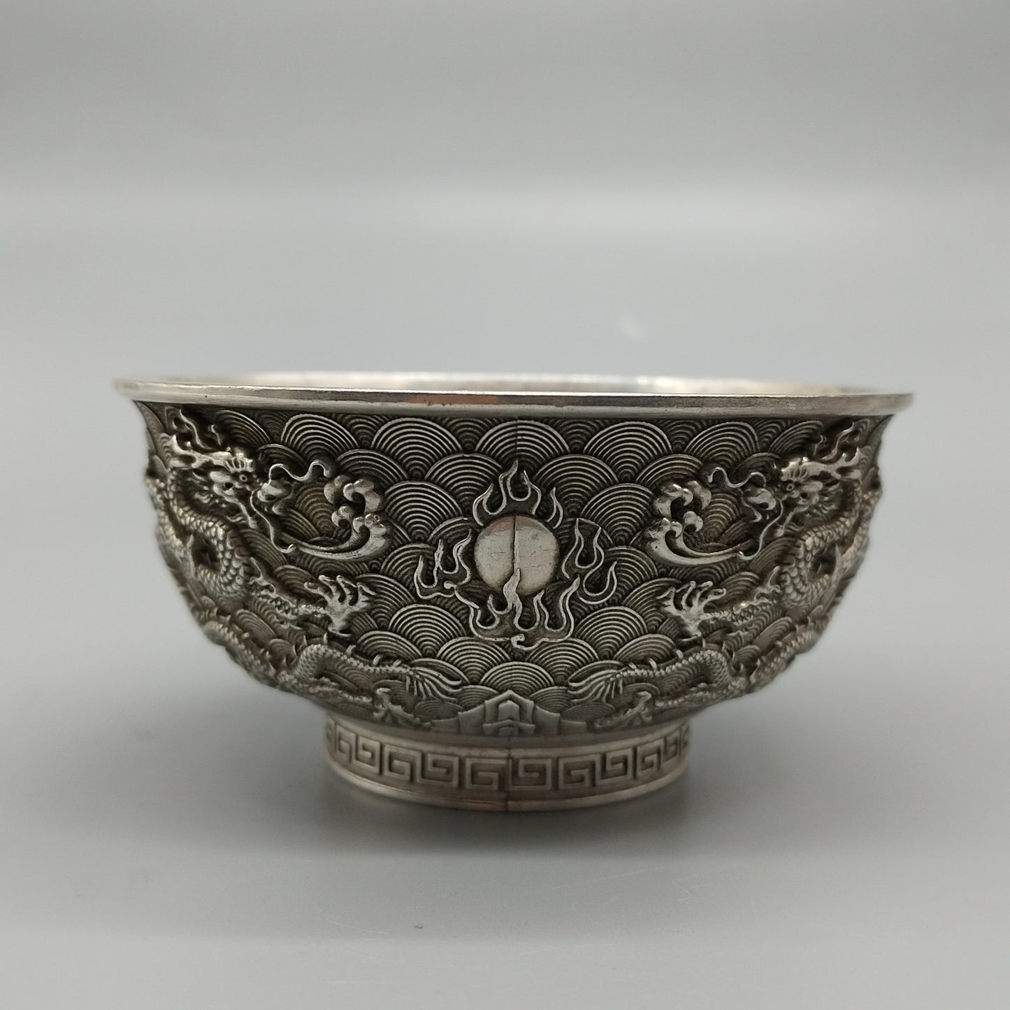 Double Dragon Playing Pearl Bowl