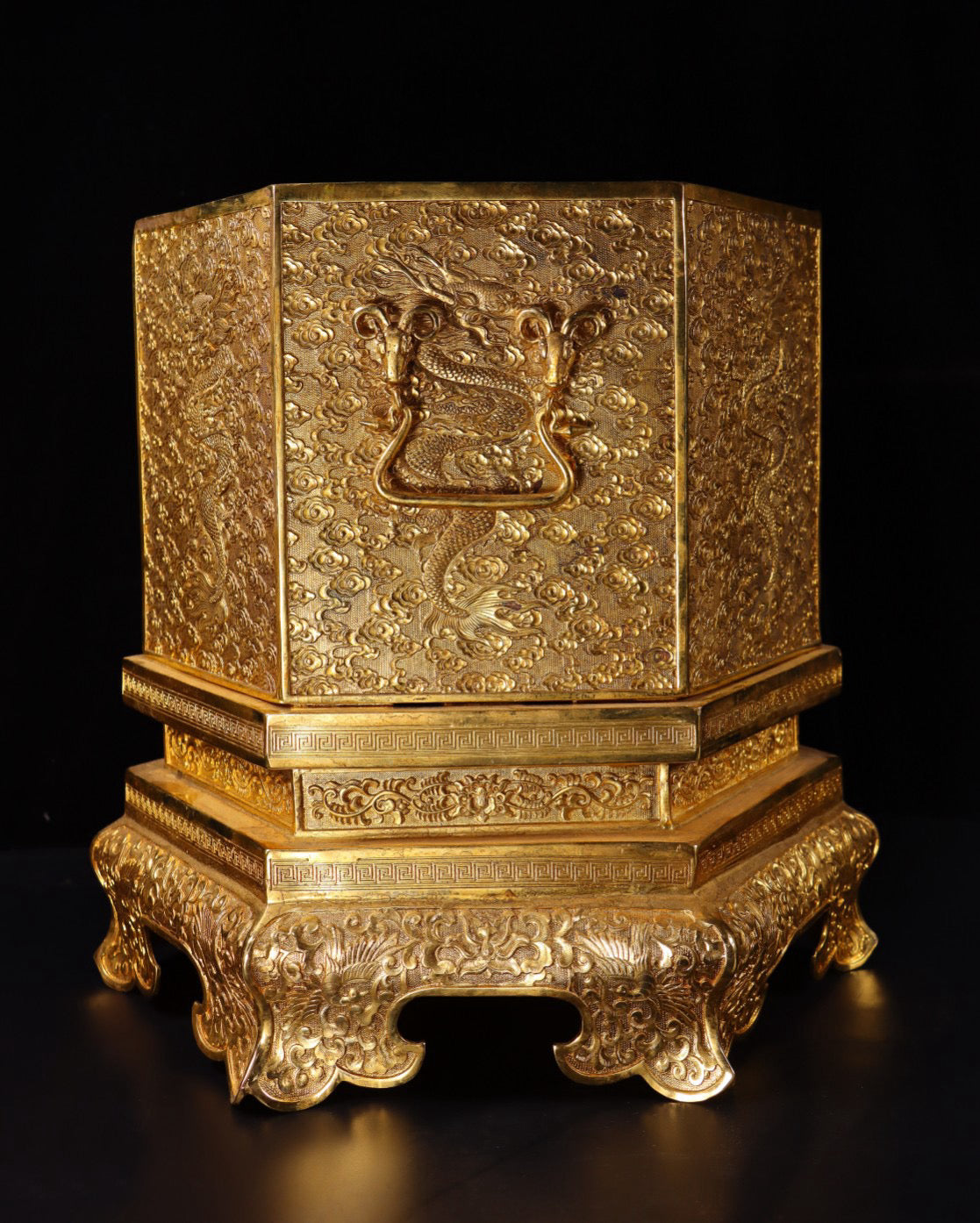 A box of Chinese antiques handcrafted with copper gilded high relief carving and carving of the "Thirteen Taibao" seal