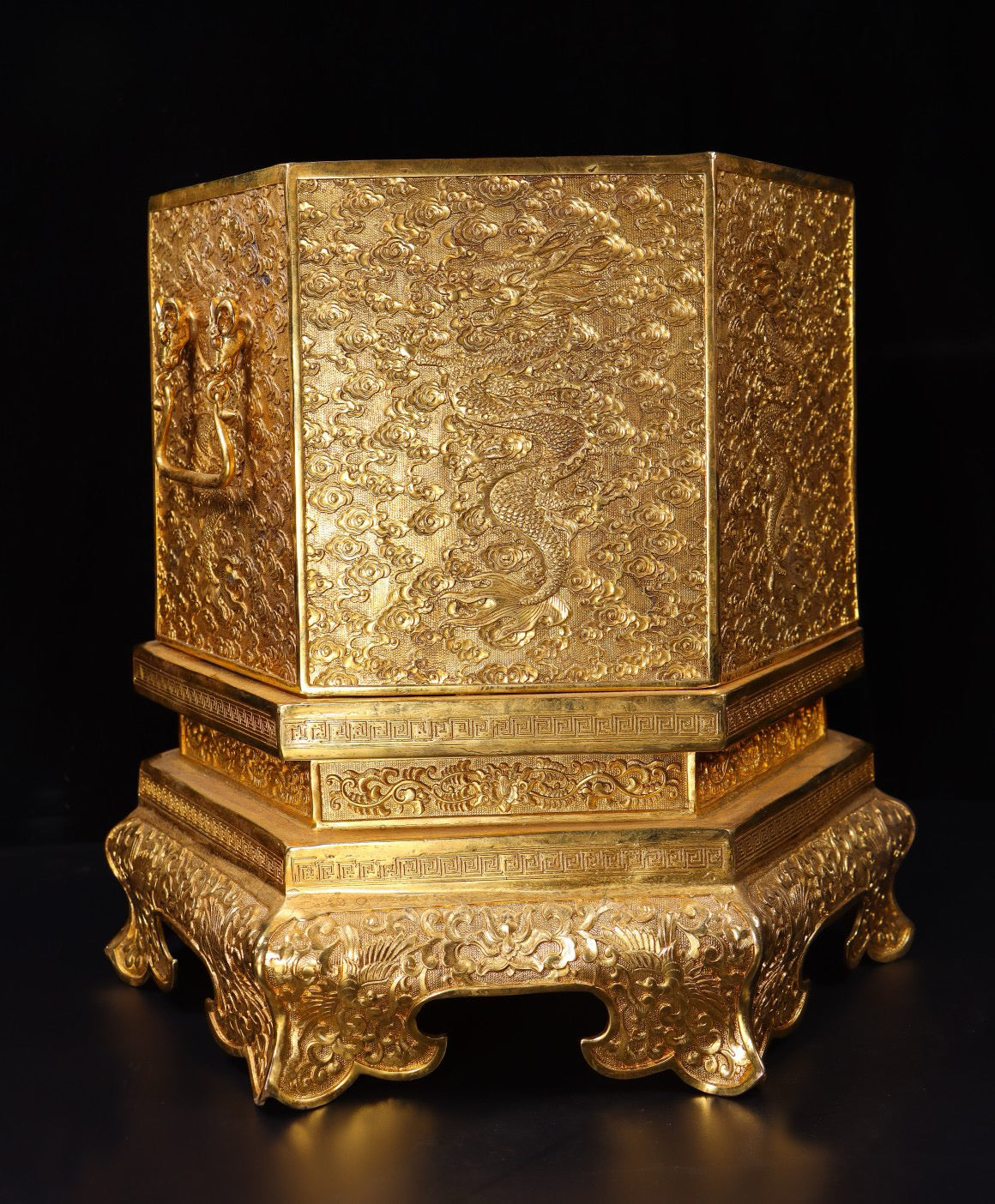 A box of Chinese antiques handcrafted with copper gilded high relief carving and carving of the "Thirteen Taibao" seal