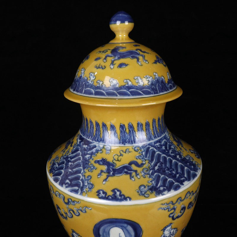 Blue and white figure patterned general jar