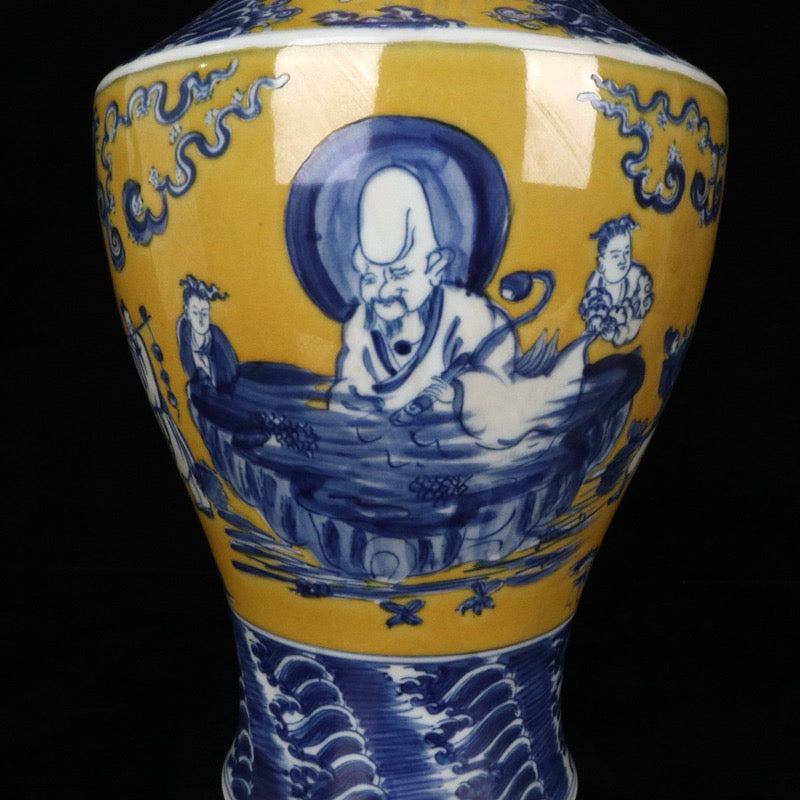 Blue and white figure patterned general jar