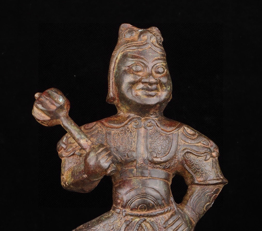 Chinese antique bronze statue of General Huwei