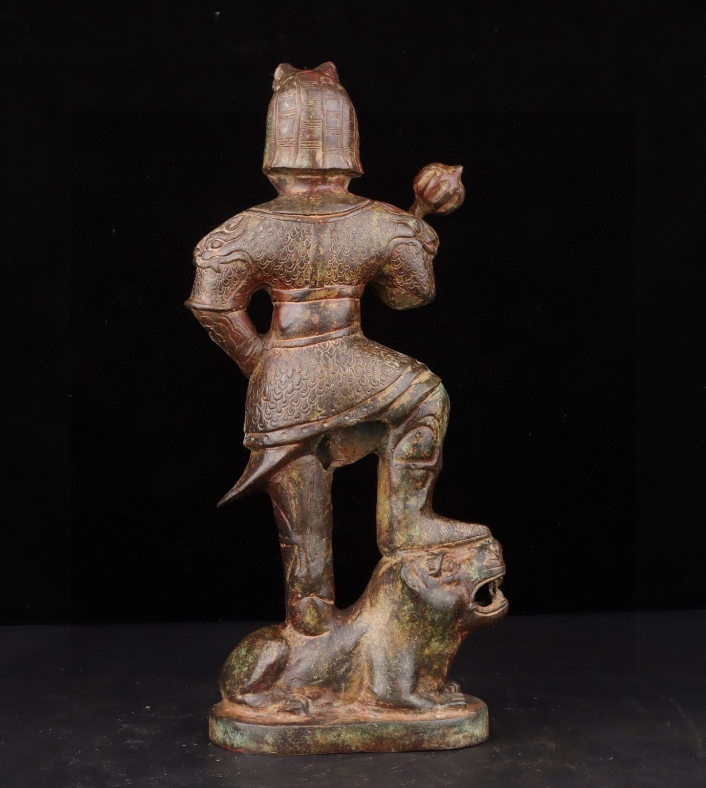 Chinese antique bronze statue of General Huwei