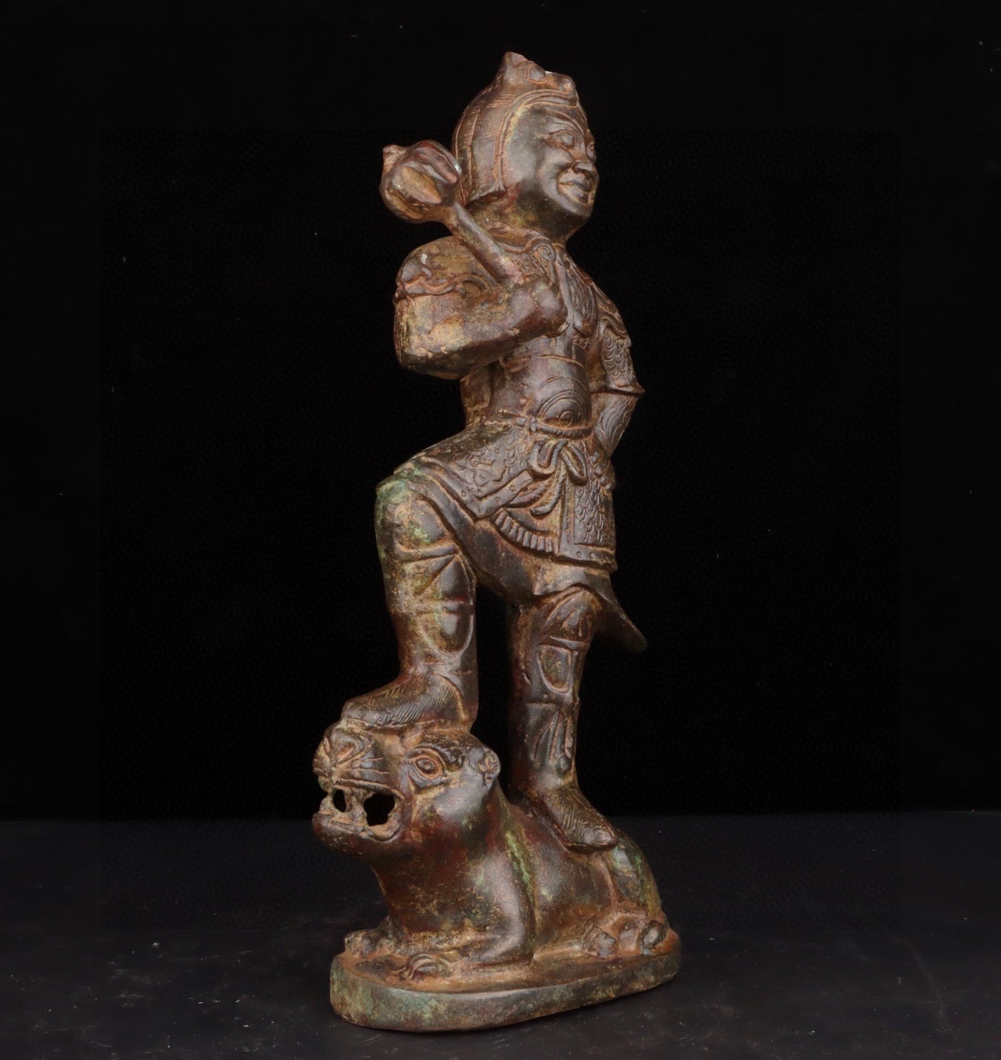 Chinese antique bronze statue of General Huwei