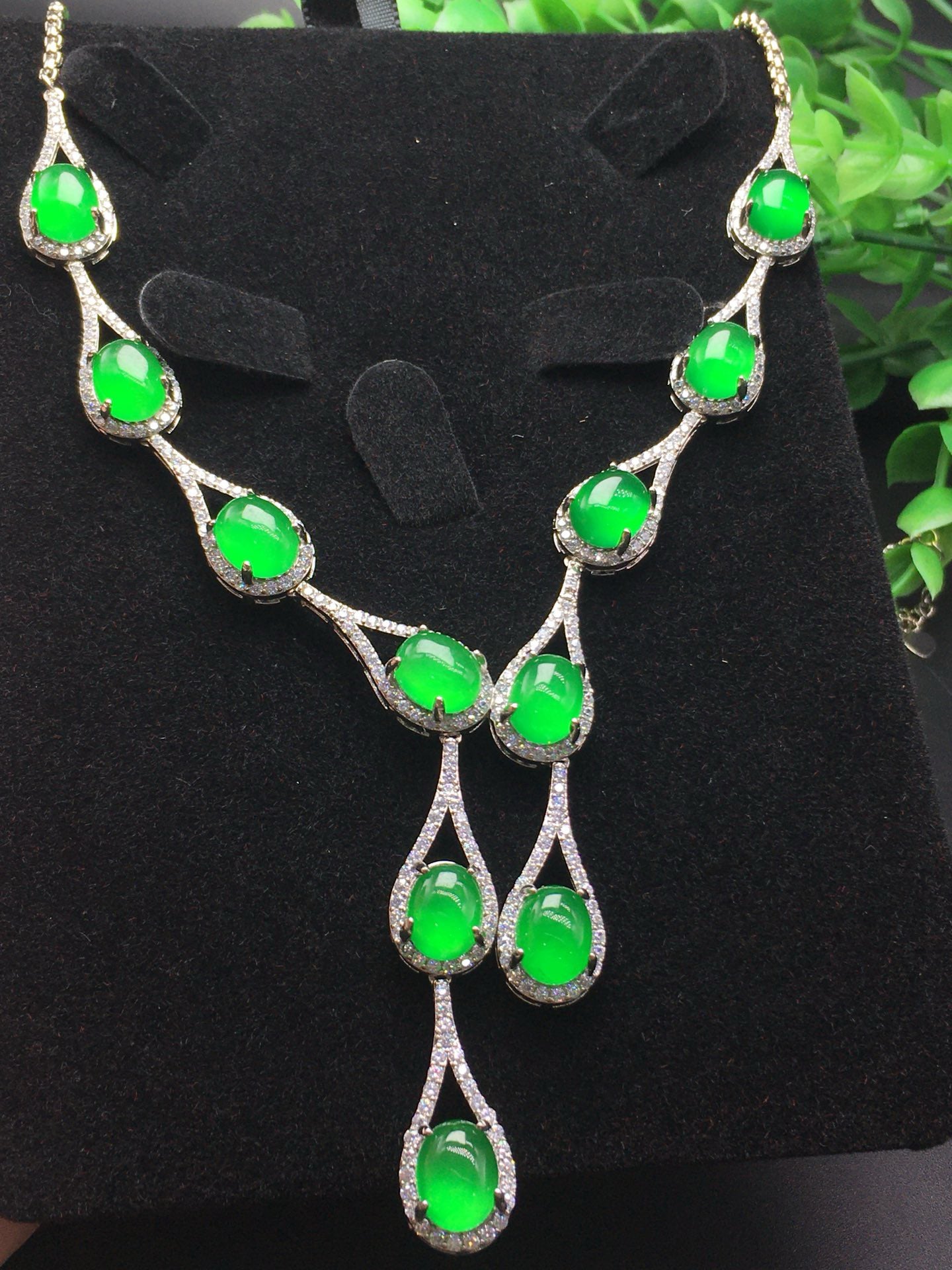 Ice Green Jade Luxury Necklace