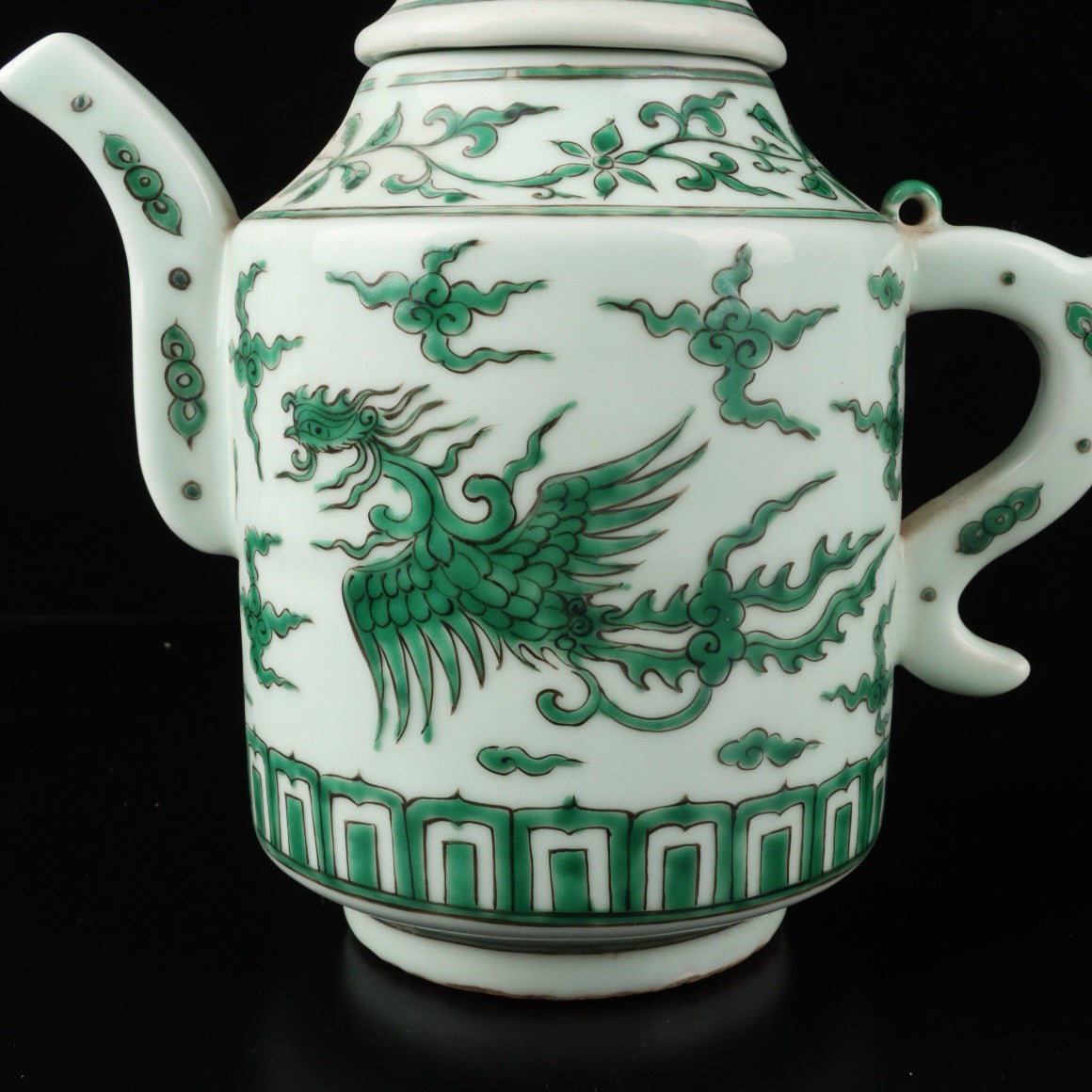 Green colorful phoenix patterned teapot