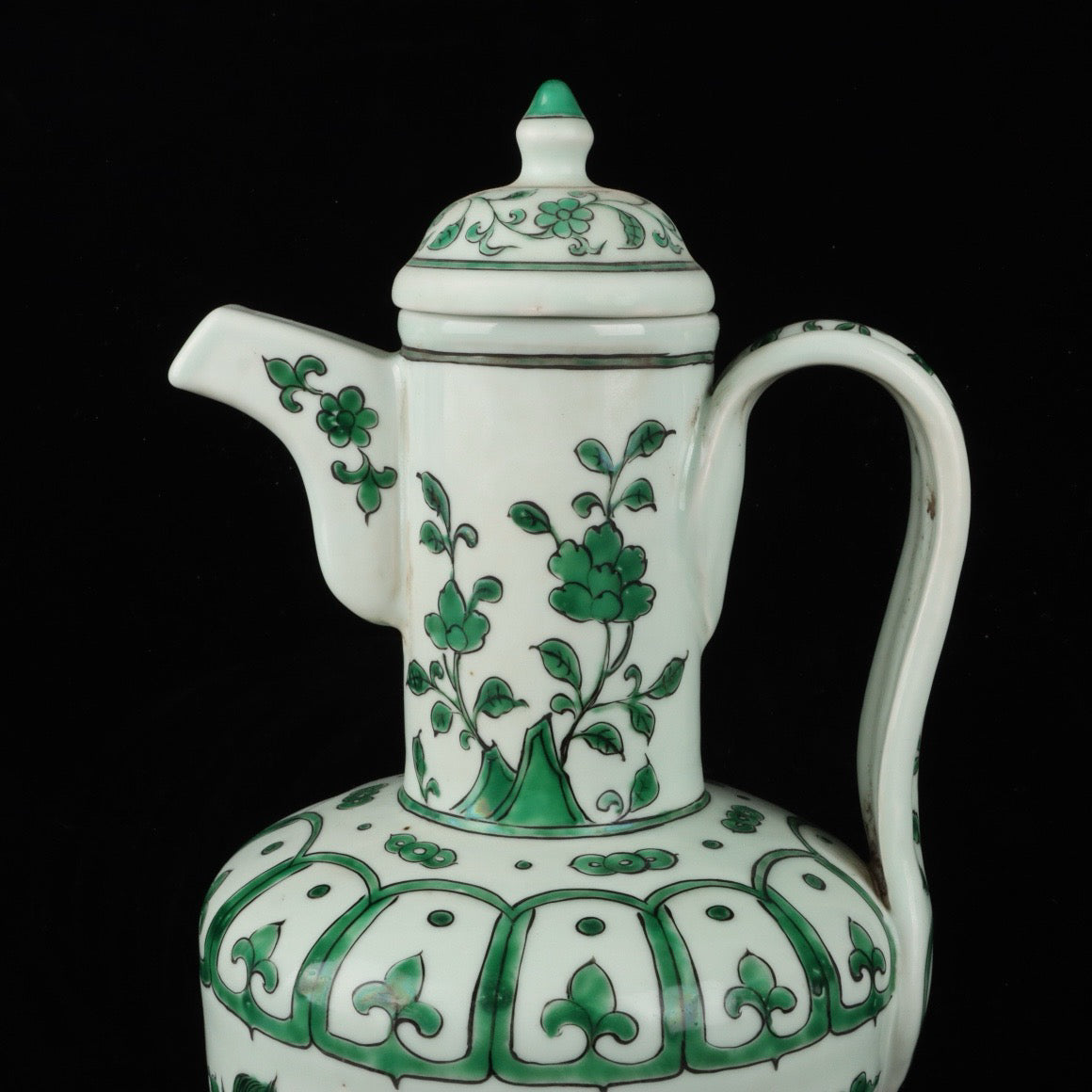 Green Colored Cloud Dragon Pattern Pot
