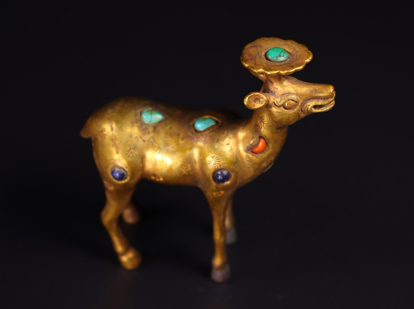 Chinese antique handcrafted copper gilded genuine gold inlaid gemstone deer ornaments