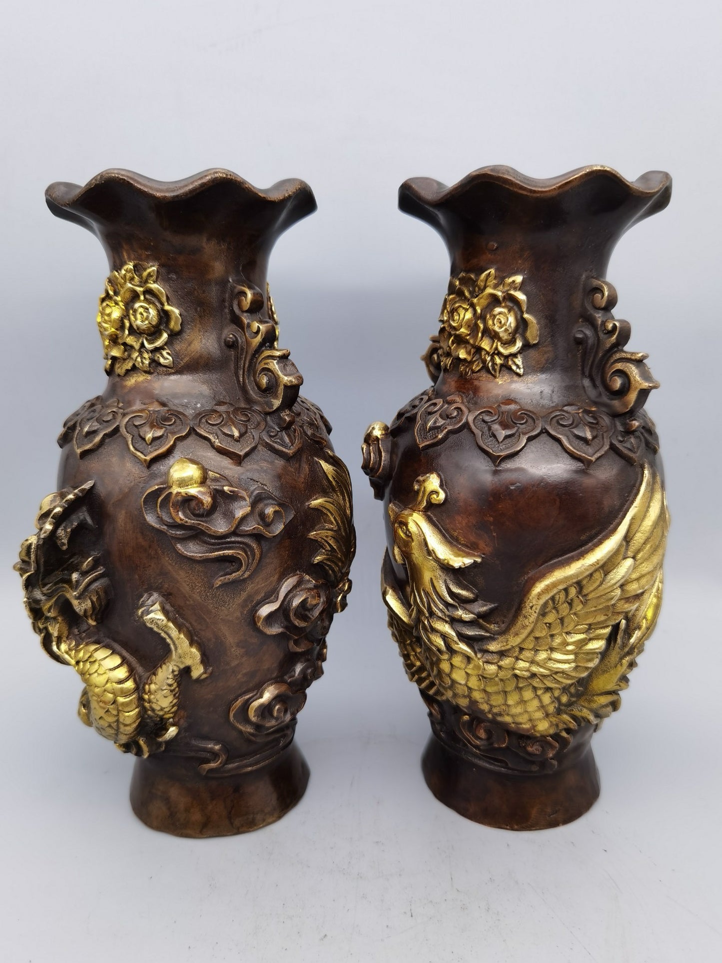 Chinese antique pure copper flower mouth dragon and phoenix vase