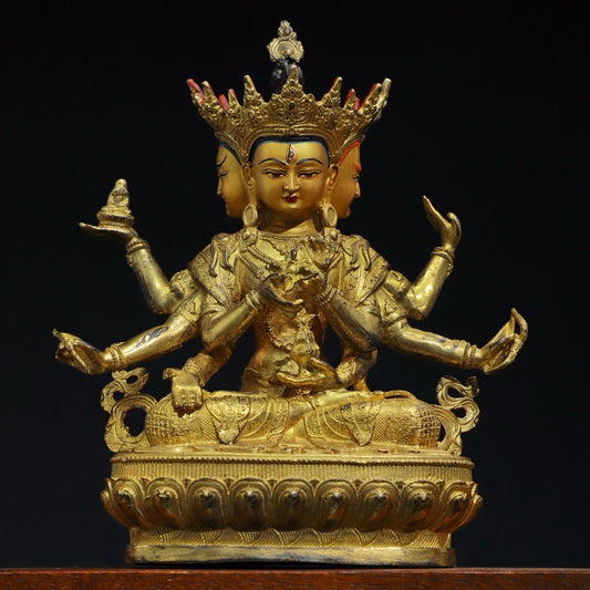 Pure copper Buddha statues that honor the Buddha's mother