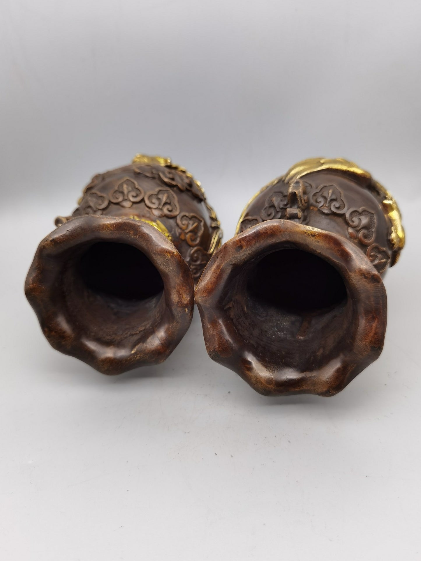 Chinese antique pure copper flower mouth dragon and phoenix vase