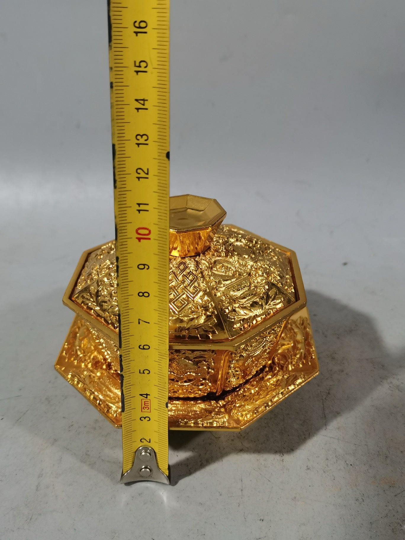 Eight Treasures covered bowl