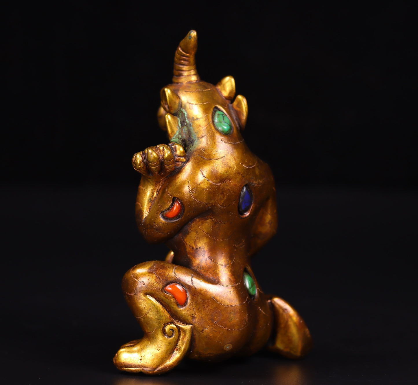 Chinese antique handmade copper gilded gold inlaid gemstone bear