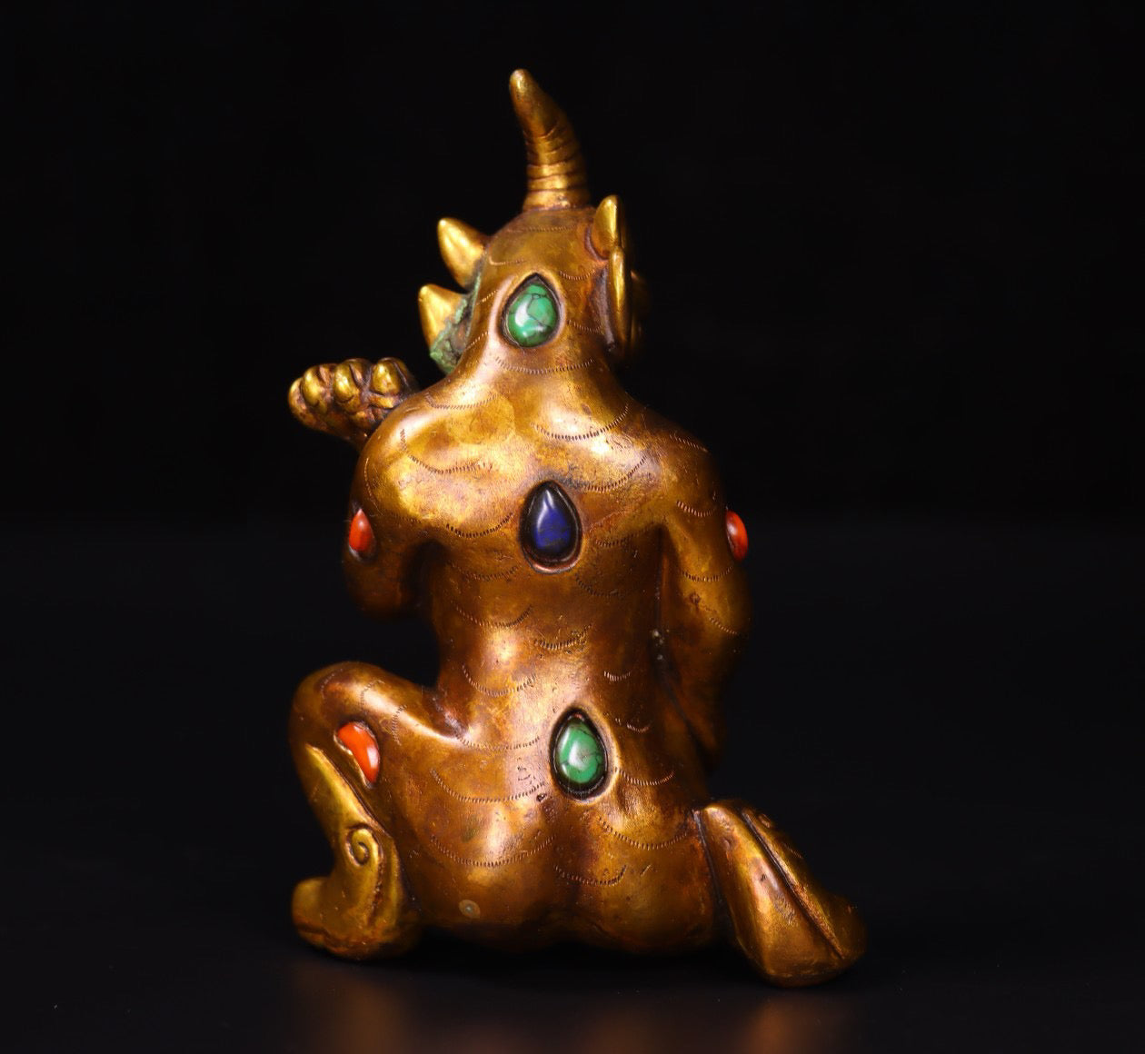 Chinese antique handmade copper gilded gold inlaid gemstone bear