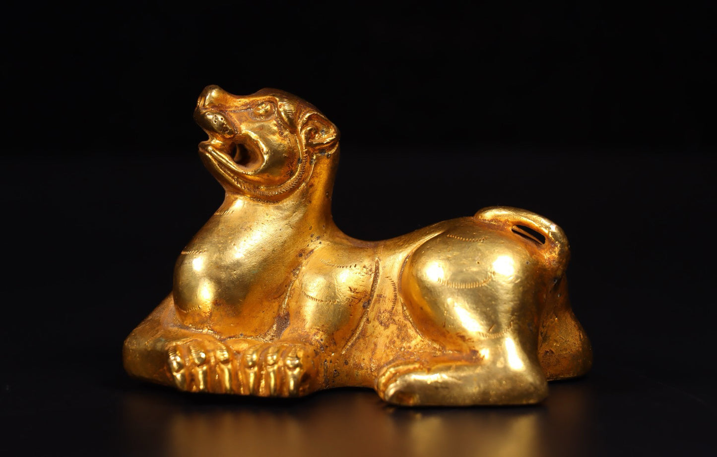 Chinese antique handmade bronze gilded beast