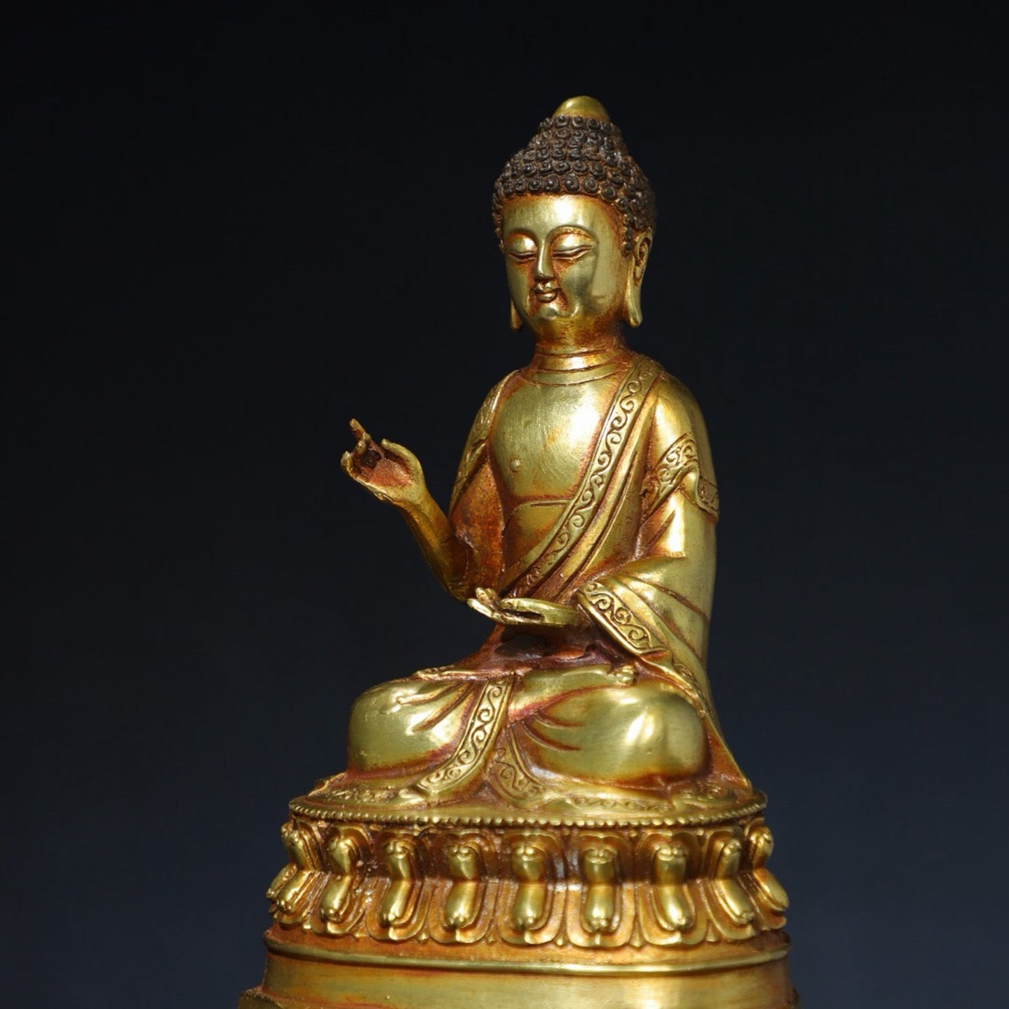 Pure copper Buddha statue of the Great Sun Tathagata