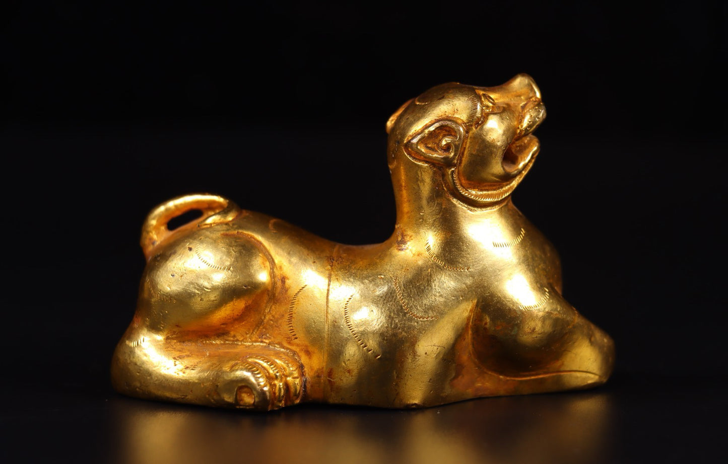 Chinese antique handmade bronze gilded beast