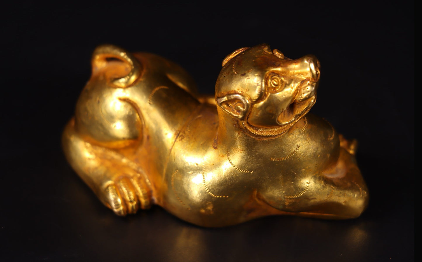 Chinese antique handmade bronze gilded beast